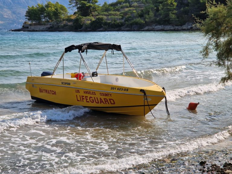 Baywatch Speedboat